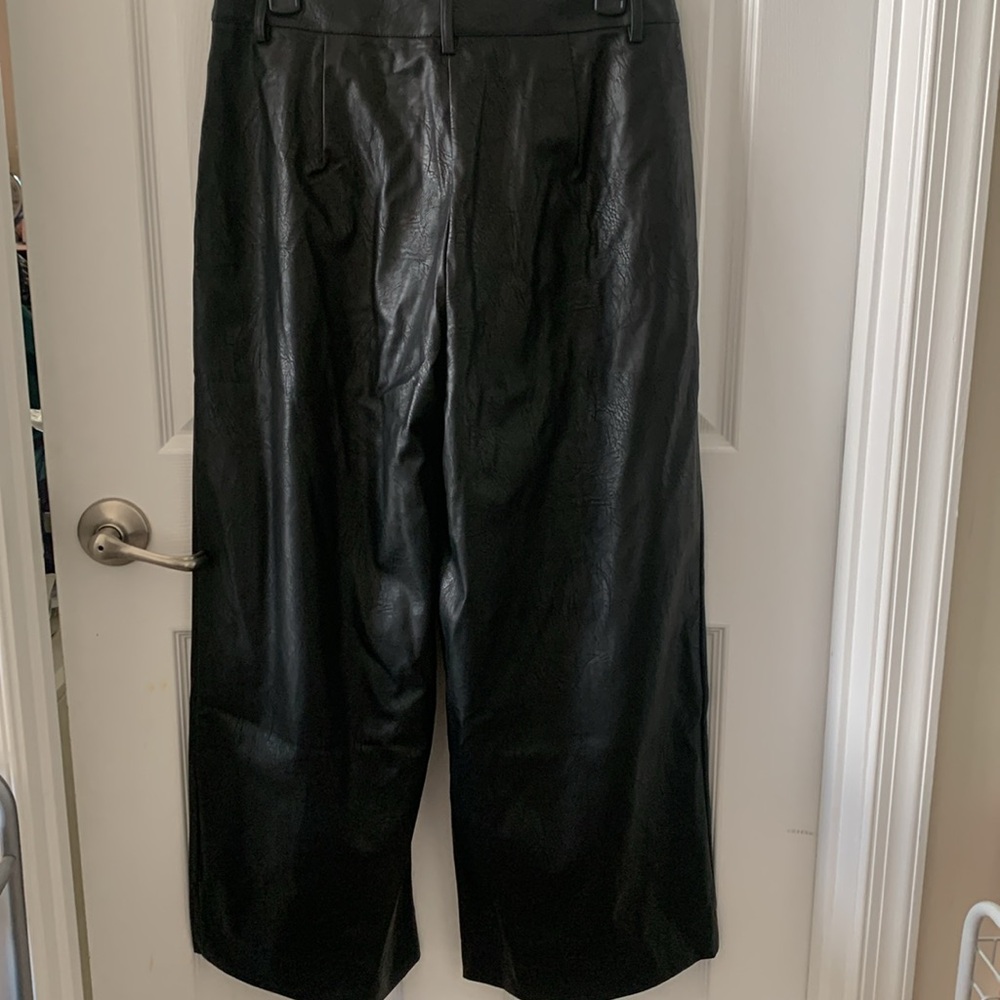 Faux Leather Wide Leg Cropped Pants - Picture 4 of 4